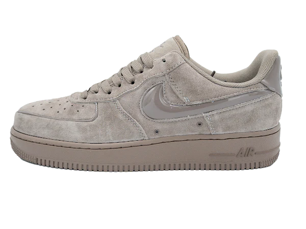 The Air Force 1 '07 (Taupe Suede)